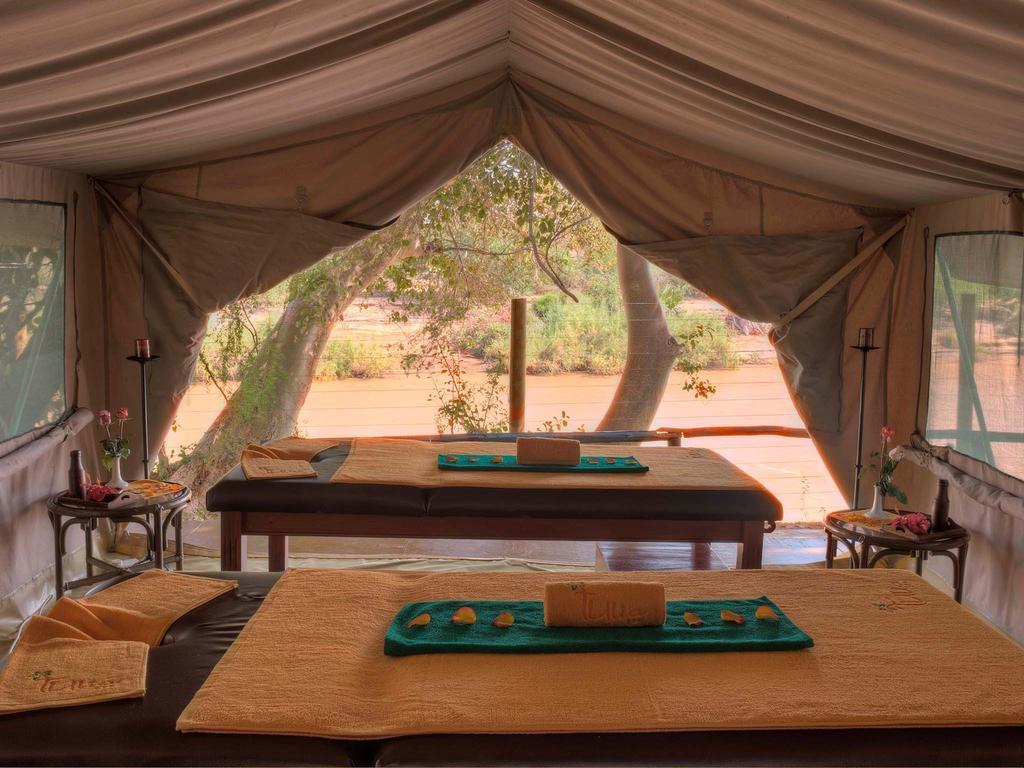 Sarova Shaba Game Lodge Archers Post Dış mekan fotoğraf