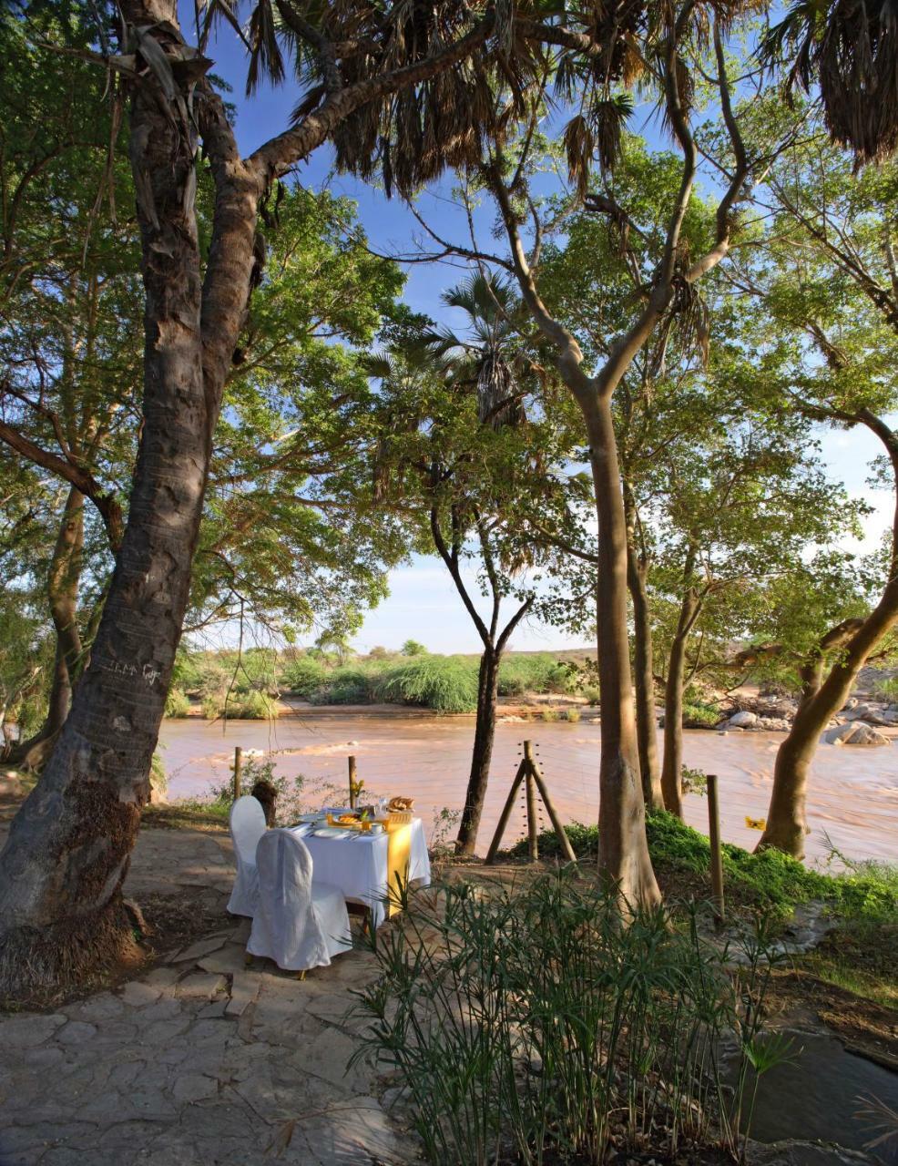 Sarova Shaba Game Lodge Archers Post Dış mekan fotoğraf