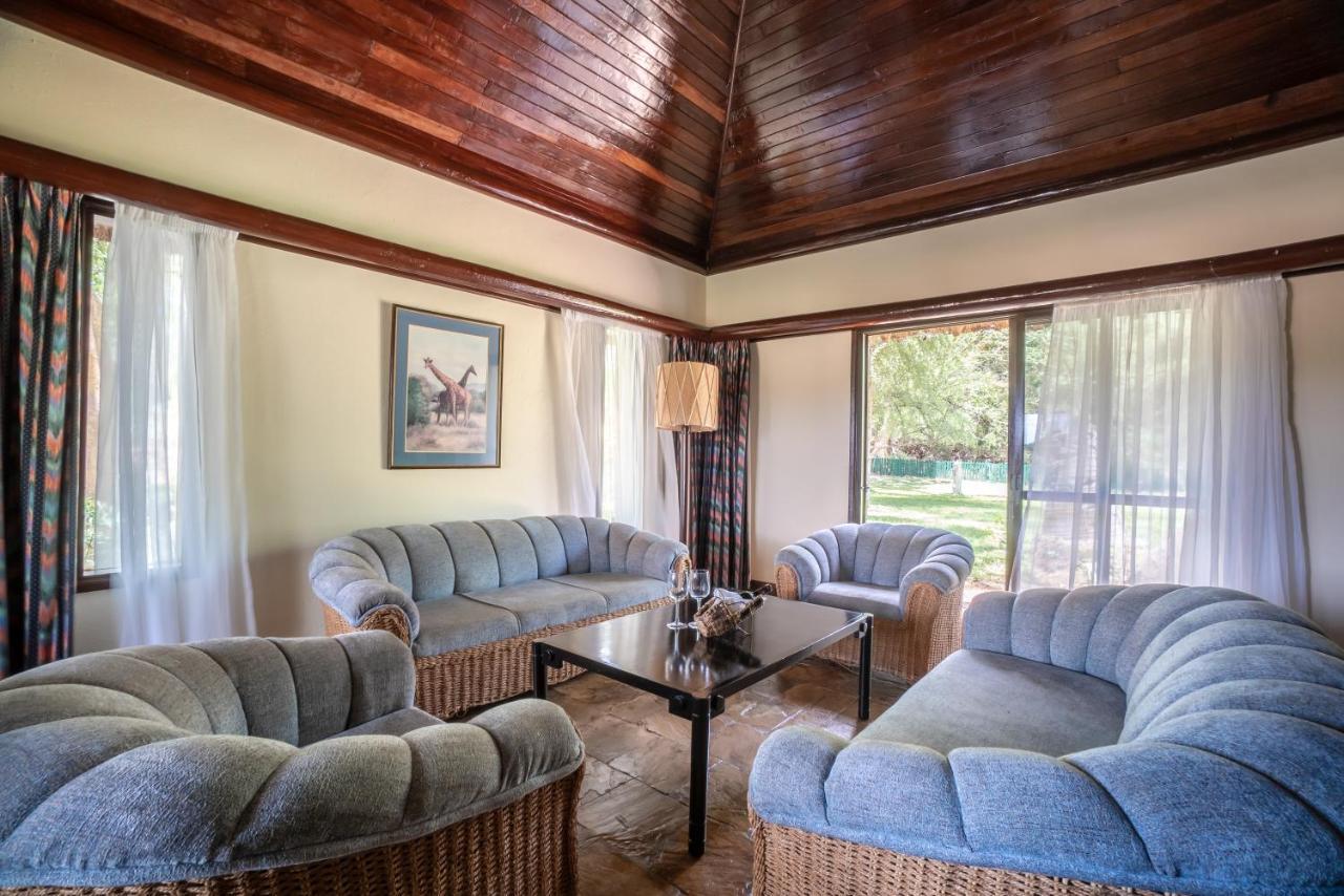 Sarova Shaba Game Lodge Archers Post Dış mekan fotoğraf