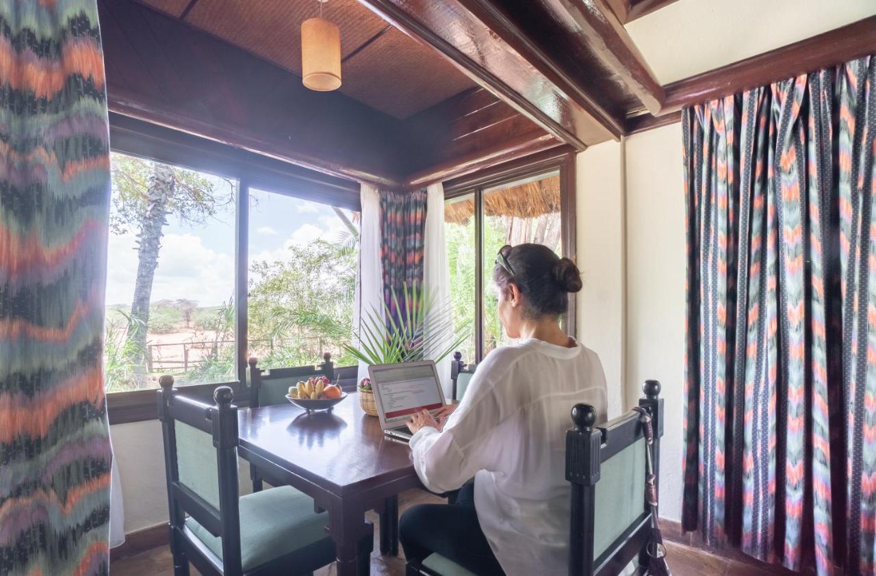Sarova Shaba Game Lodge Archers Post Dış mekan fotoğraf